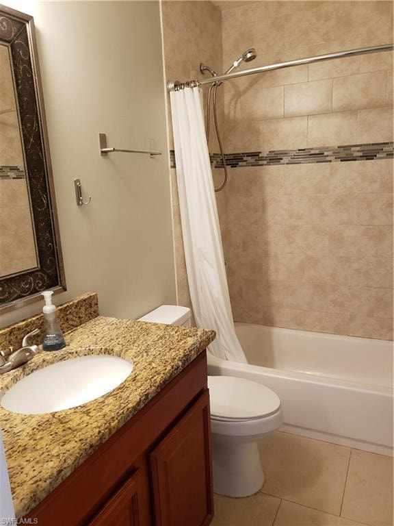 Guest bath for 2nd and 3rd bedroom.