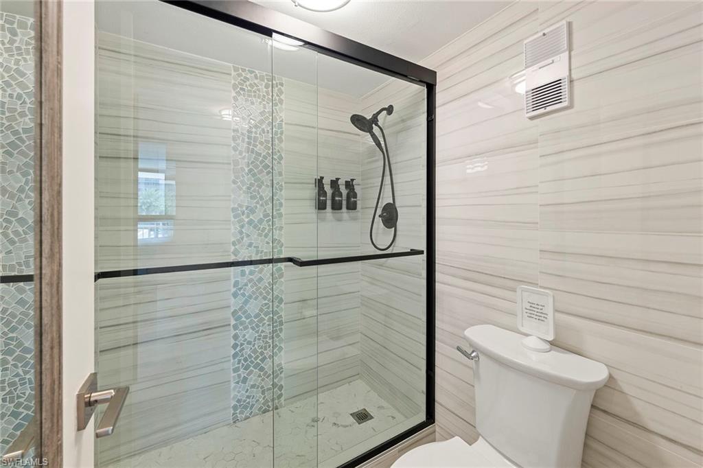 380 Seaview CT 207 photo 23
