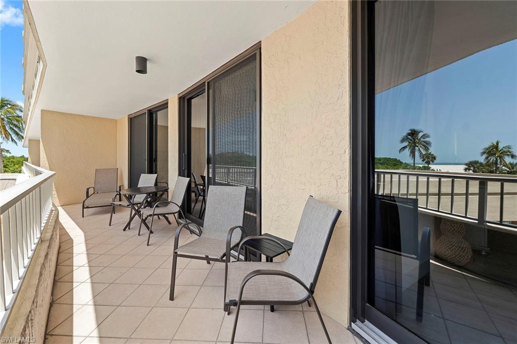 380 Seaview CT 207 photo 28