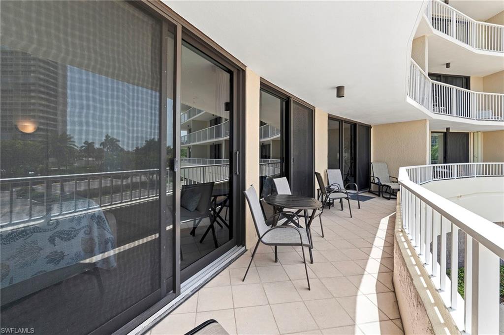 380 Seaview CT 207 photo 29