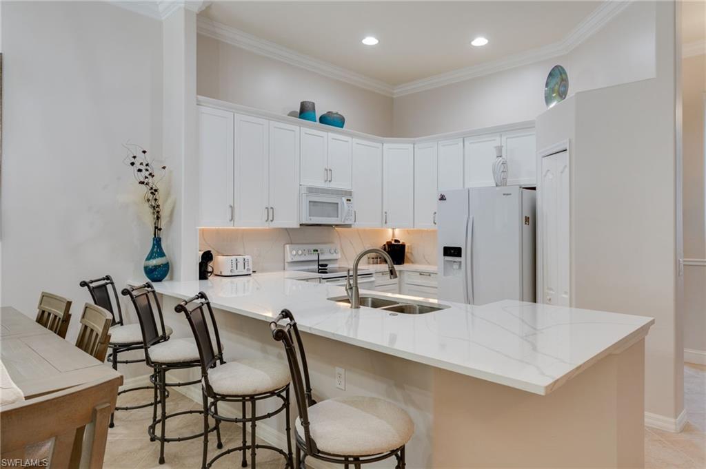 1118 Sweetwater LN 1305