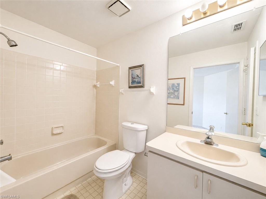 8041 Woods CIR 14 photo 20