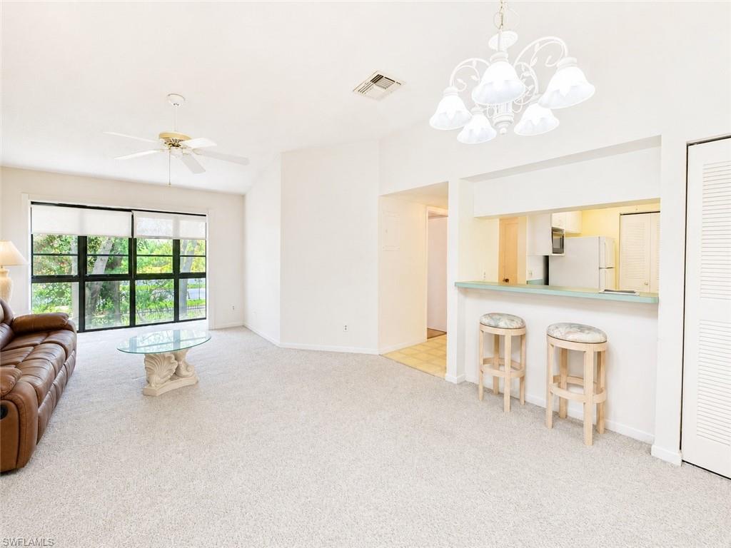 8041 Woods CIR 14