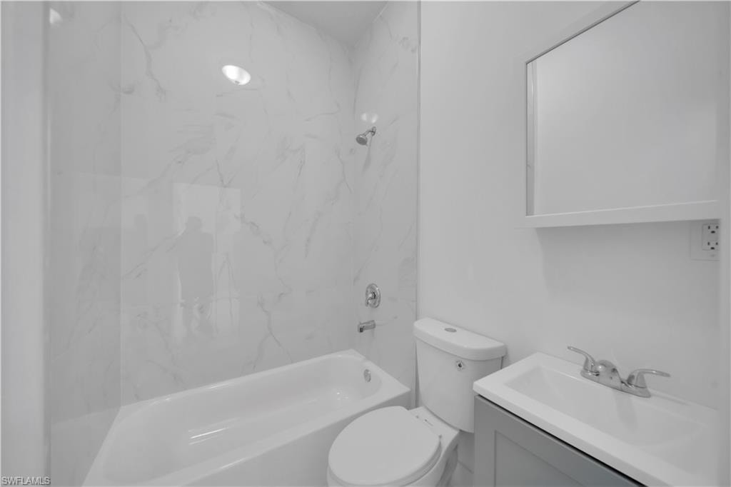 431 Pinafore AVE photo 23