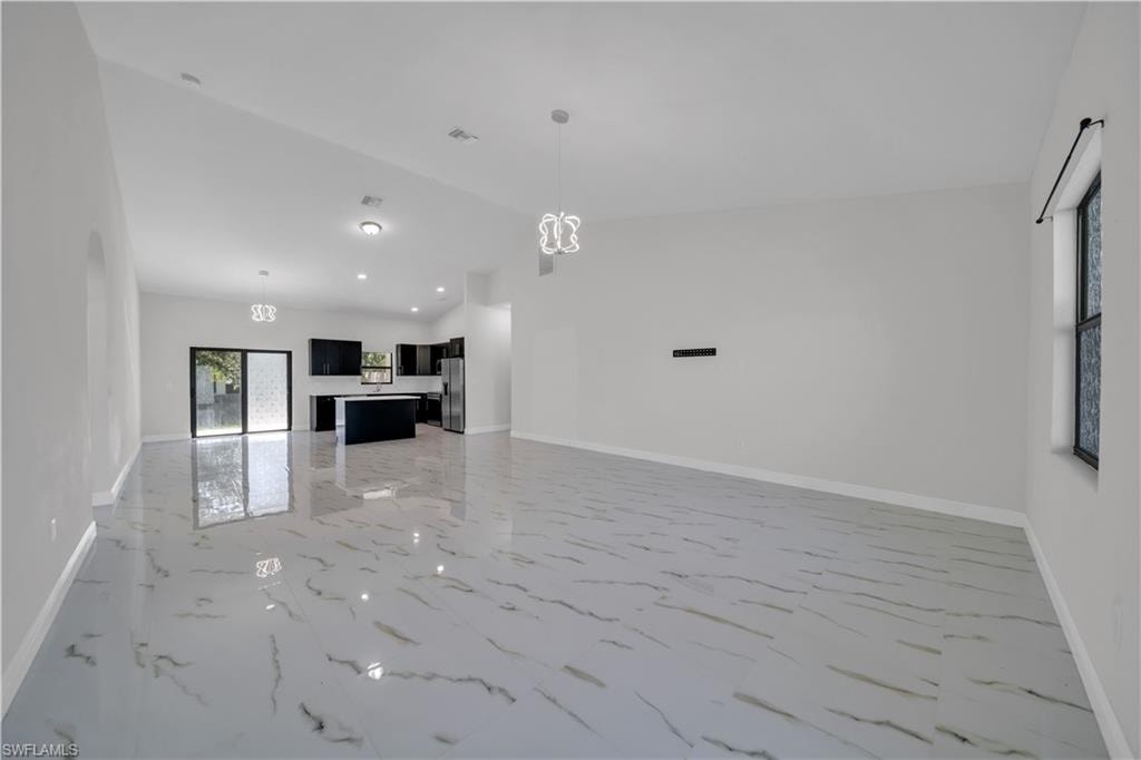431 Pinafore AVE
