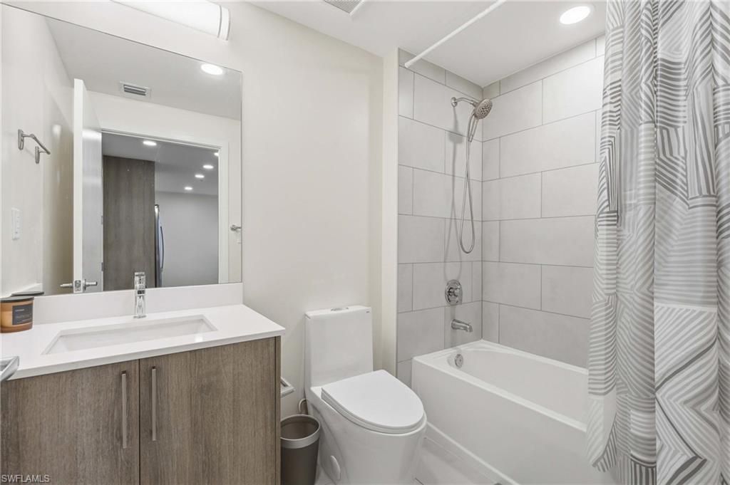 26600 Rosewood Pointe DR 302 photo 13