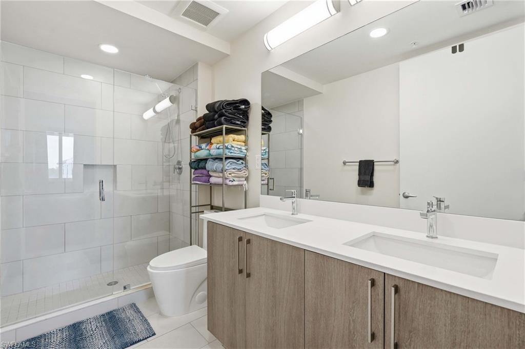 26600 Rosewood Pointe DR 302 photo 12