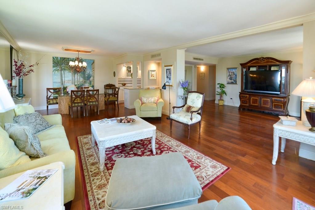 4001 GULF SHORE BLVD N 500 photo 7