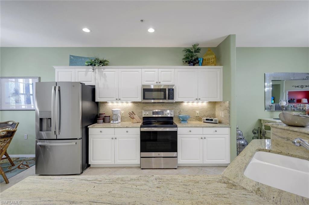 4864 Hampshire CT 203 photo 10