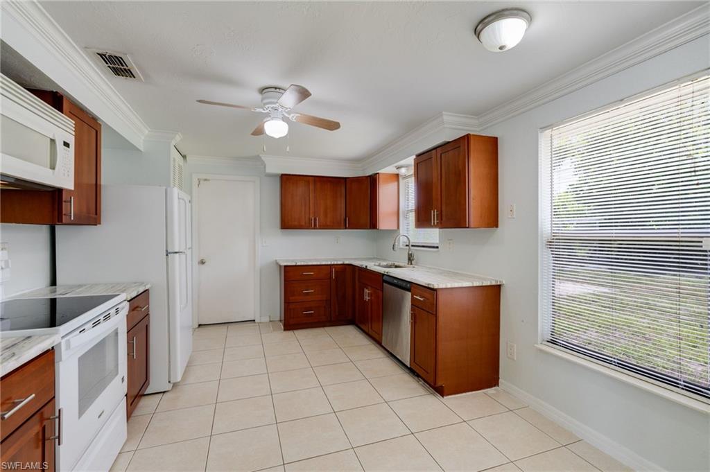 8484 Cypress DR N photo 6