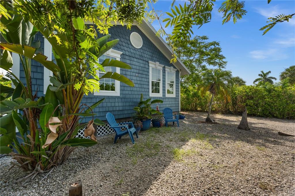 105 Hilo ST photo 23