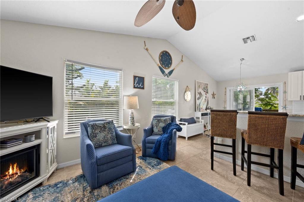 105 Hilo ST photo 12