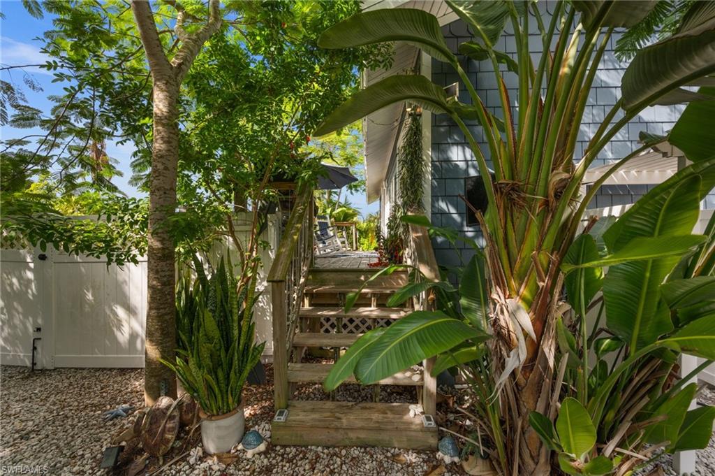 105 Hilo ST photo 22
