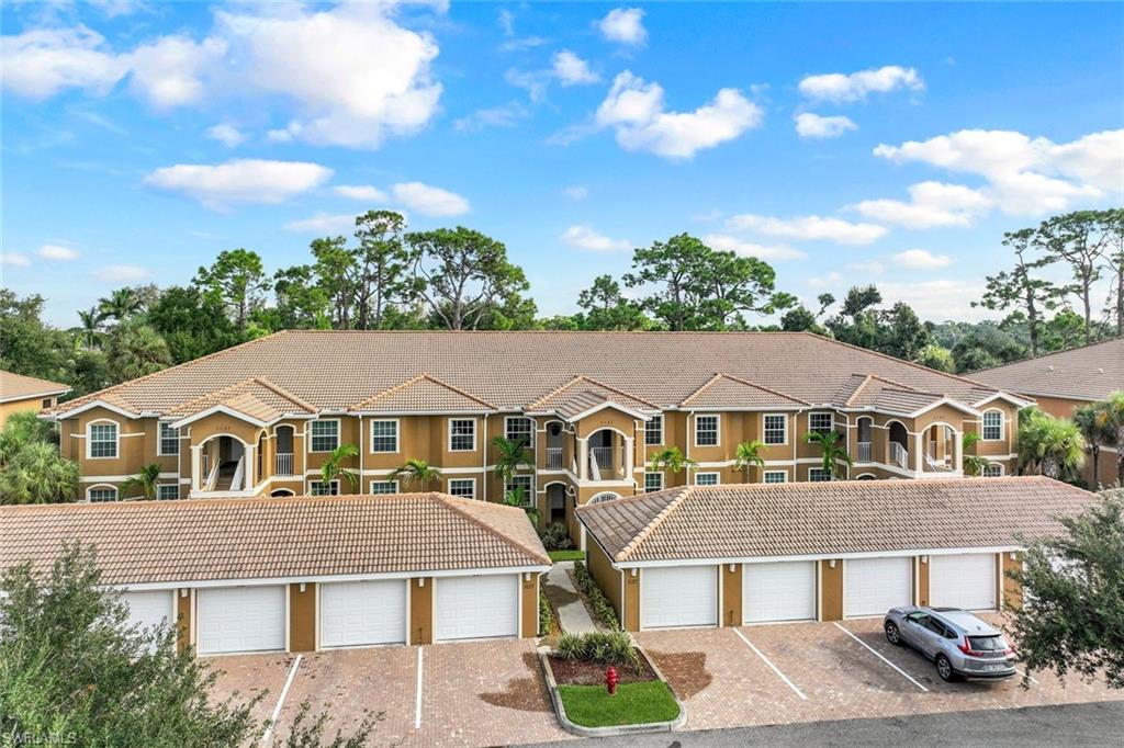 1137 Winding Pines CIR 106