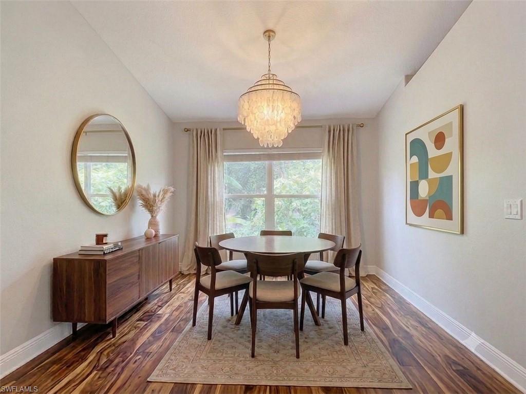 VIRTUALLY STAGE - Dining room.