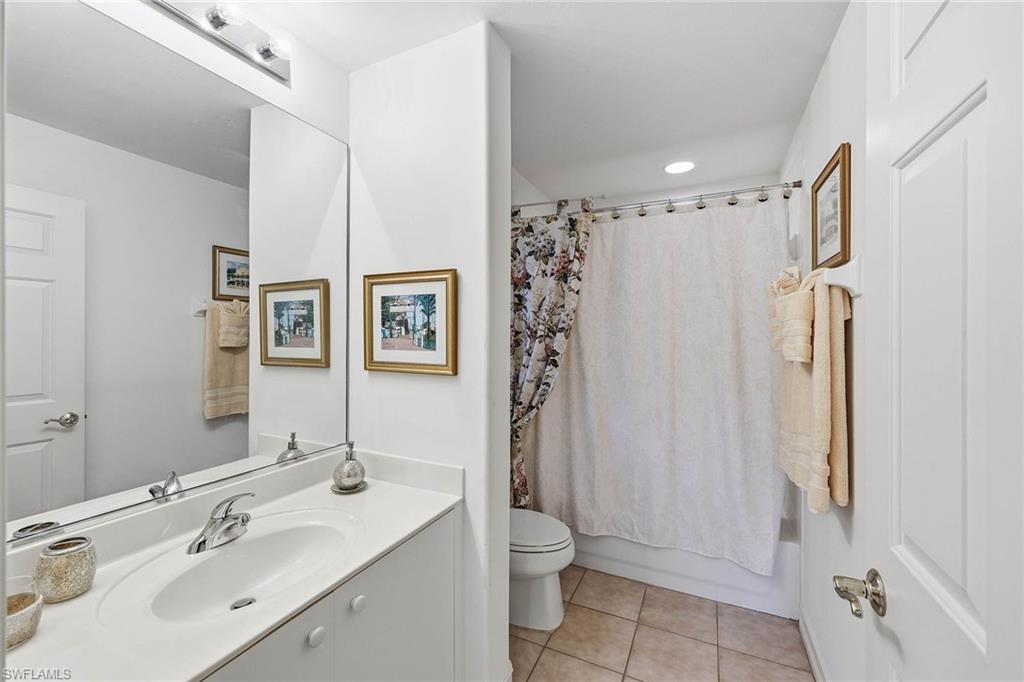 866 Carrick Bend CIR 202 photo 18