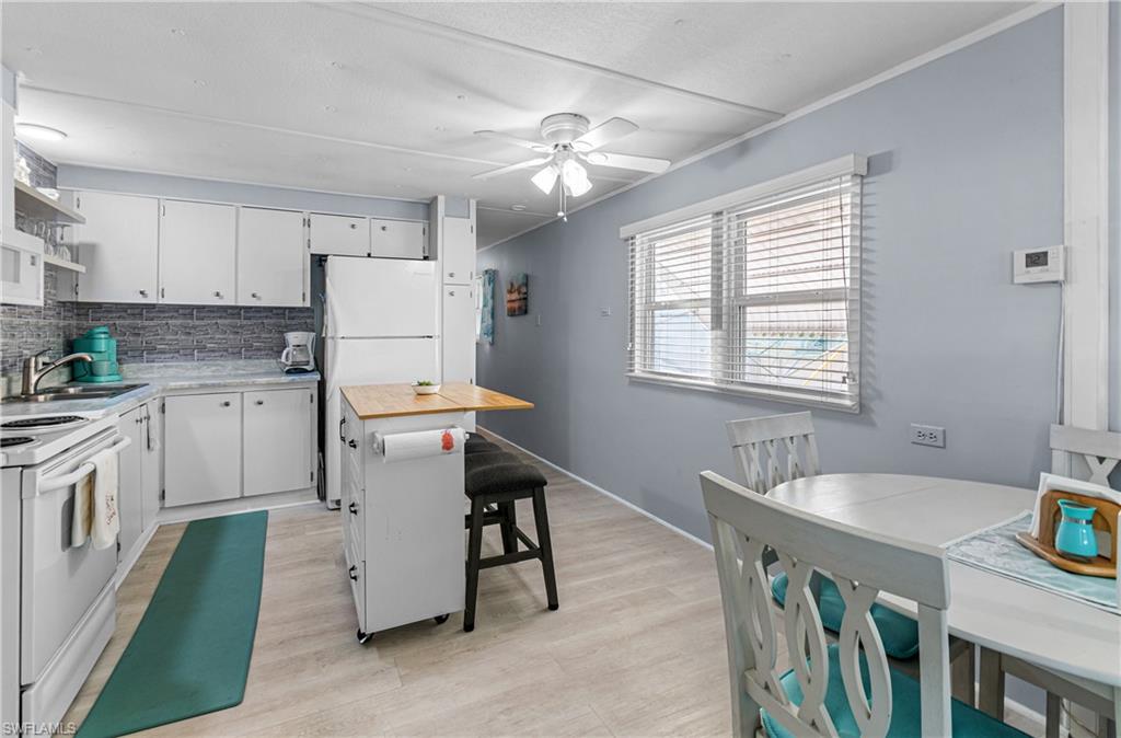 5558 Palm Beach BLVD 45 photo 6