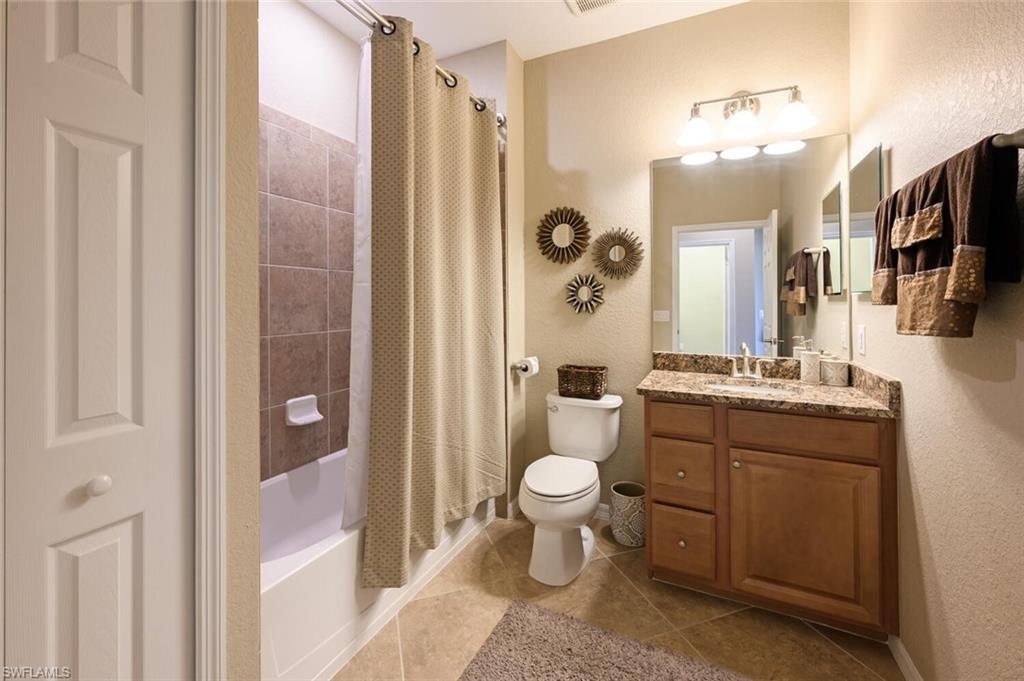 9485 Casoria CT 202 photo 23