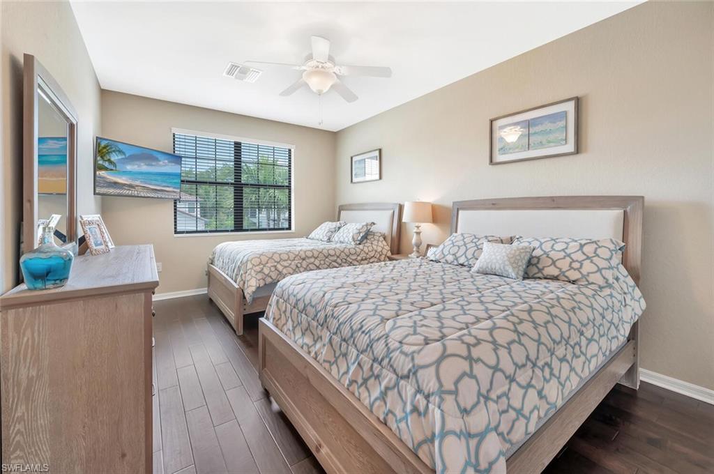 2 Full Beds