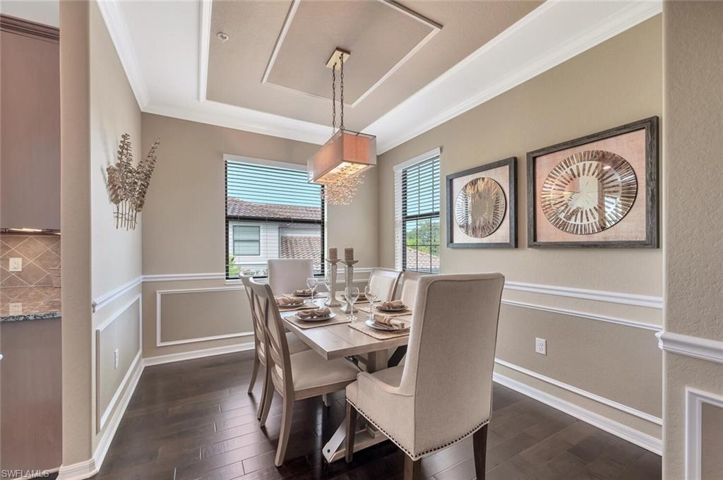 9485 Casoria CT 202 photo 10