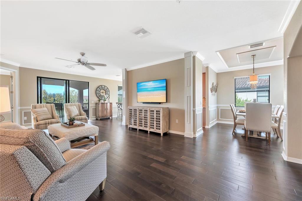9485 Casoria CT 202