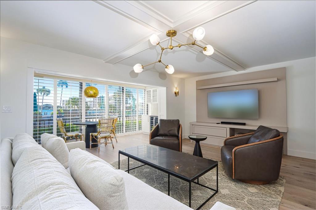 222 Harbour DR 105