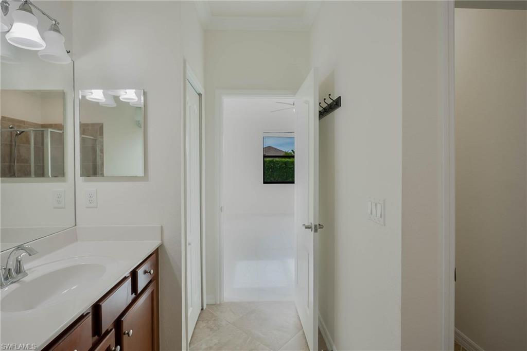 9215 Shadow Oak LN photo 13