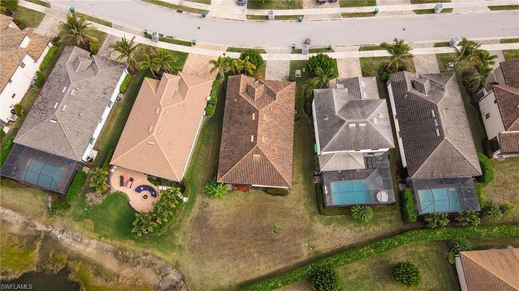 9215 Shadow Oak LN photo 32