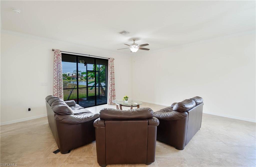 9215 Shadow Oak LN photo 8