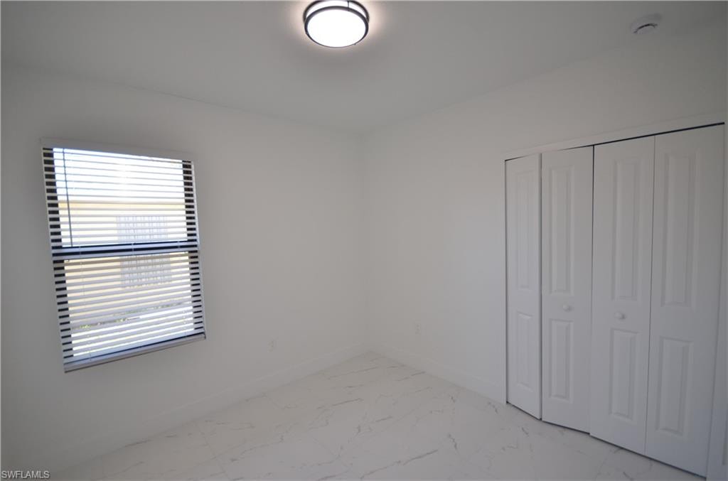 2132 Barker BLVD photo 7