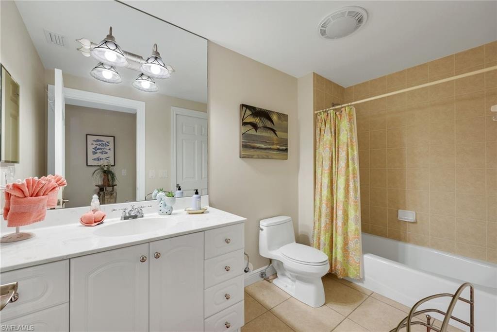 760 Collier BLVD 3-206 photo 11