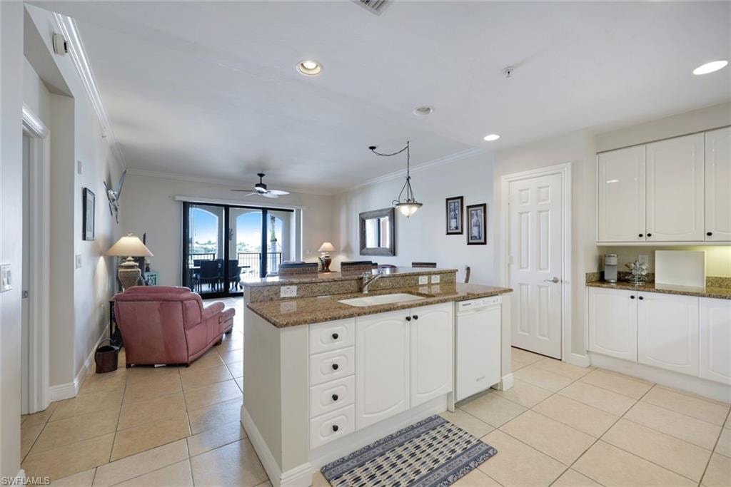 760 Collier BLVD 3-206