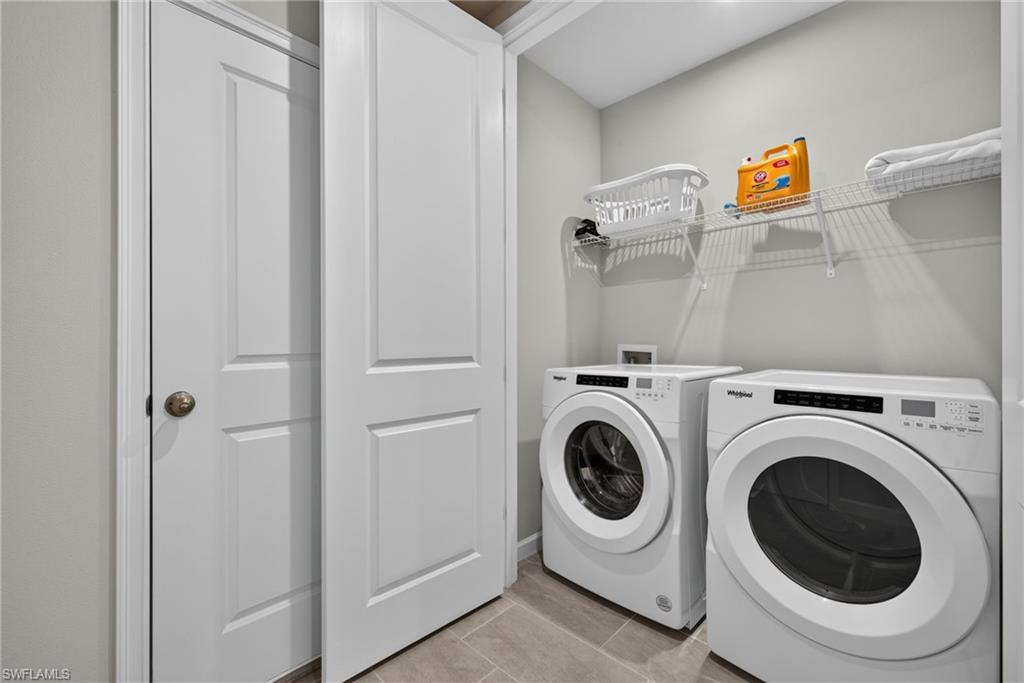 4676 Arboretum CIR 102 photo 22