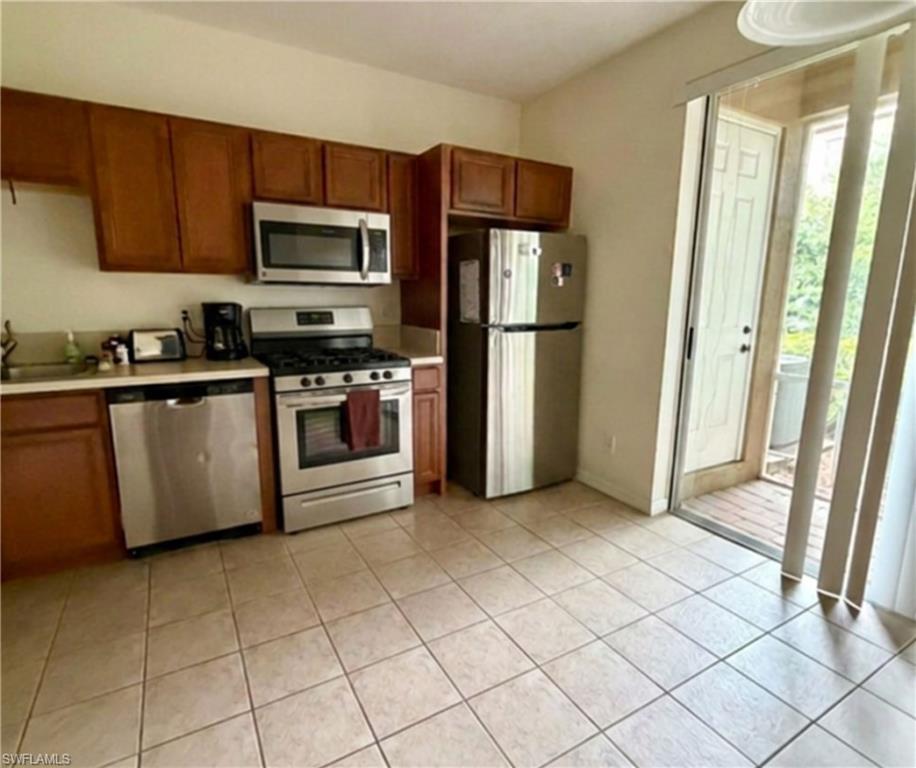 17533 Laurel Grove CT