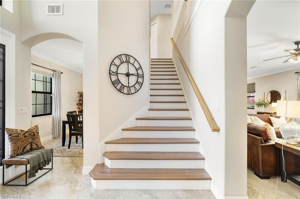 19012 Elston WAY photo 16