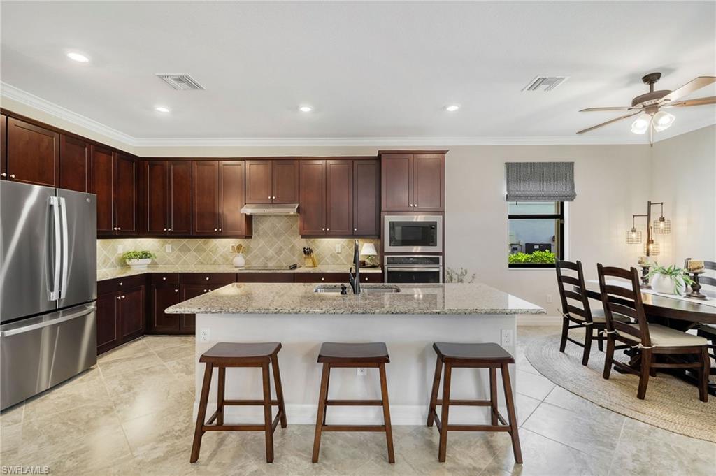 19012 Elston WAY photo 7