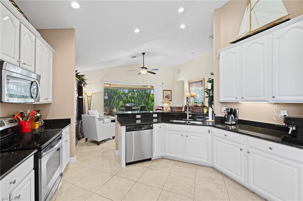 11980 Avalon Preserve BLVD photo 9