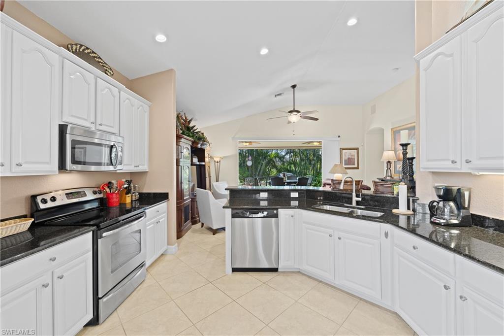 11980 Avalon Preserve BLVD photo 8