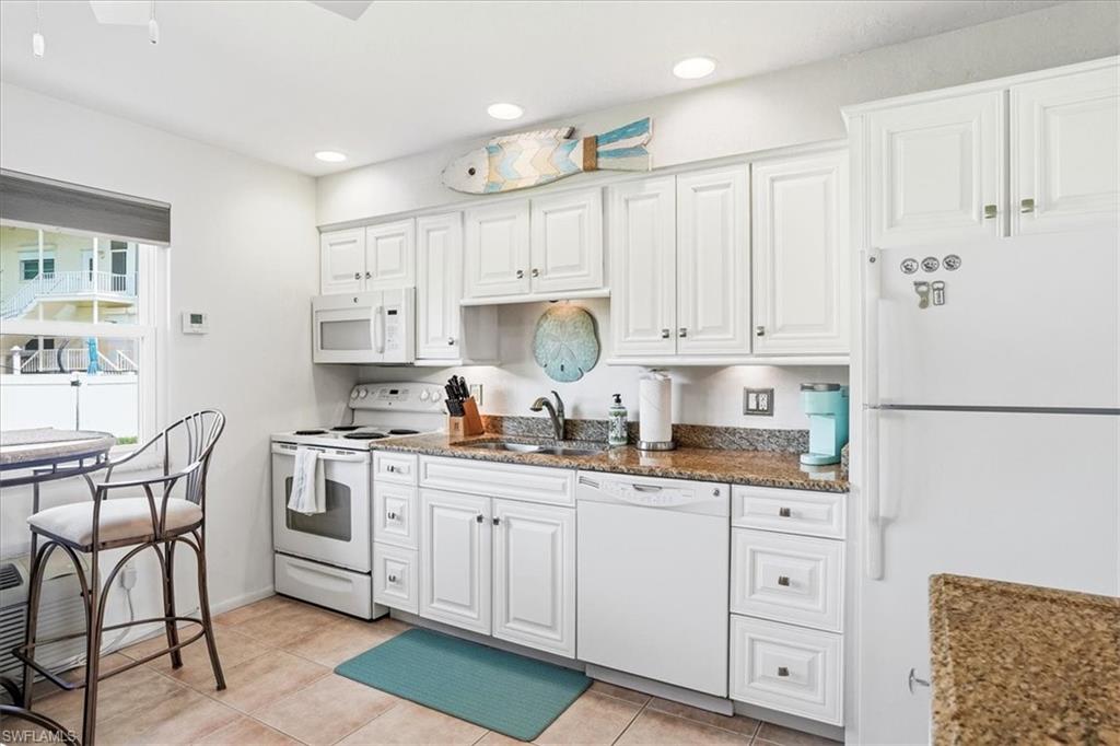 850 Palm ST F2