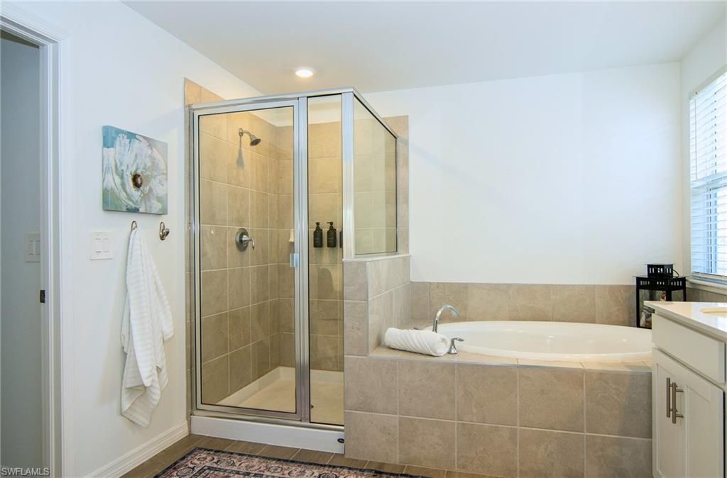 2433 Avocado LN photo 23