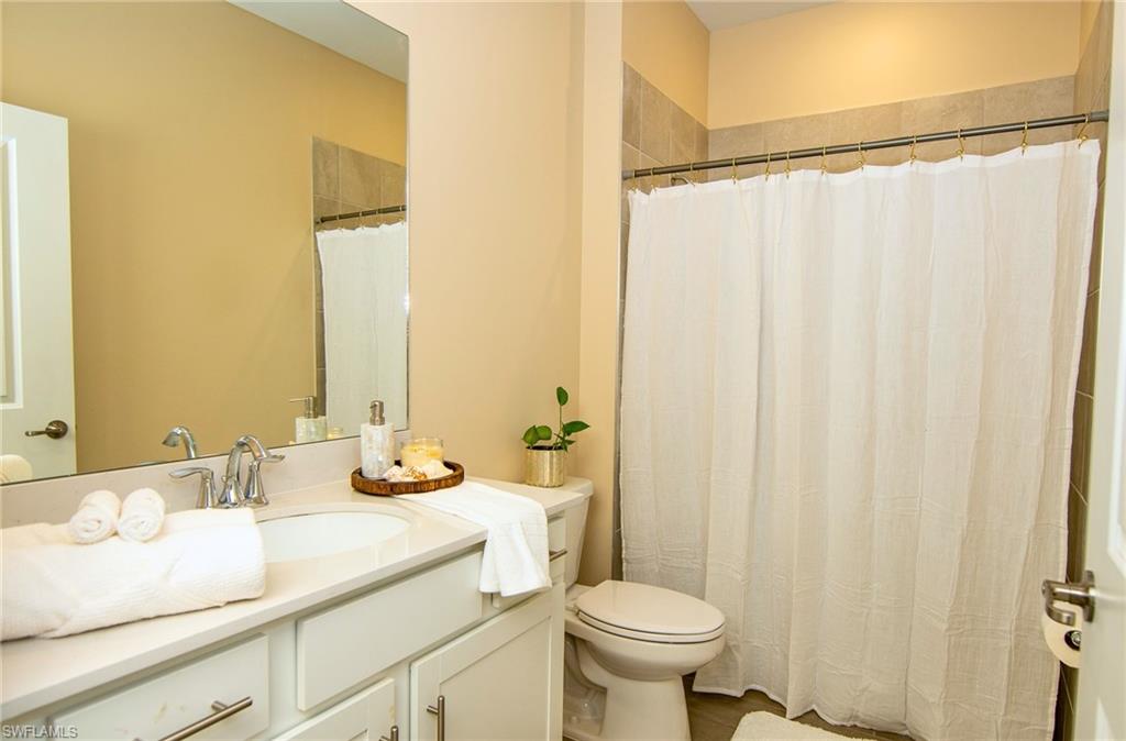 2433 Avocado LN photo 13