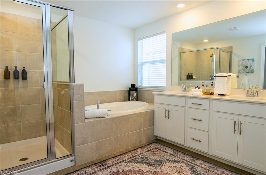 2433 Avocado LN photo 22
