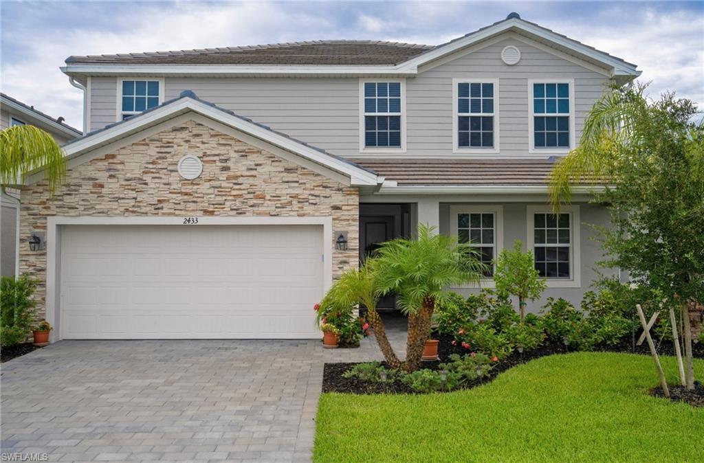 2433 Avocado LN