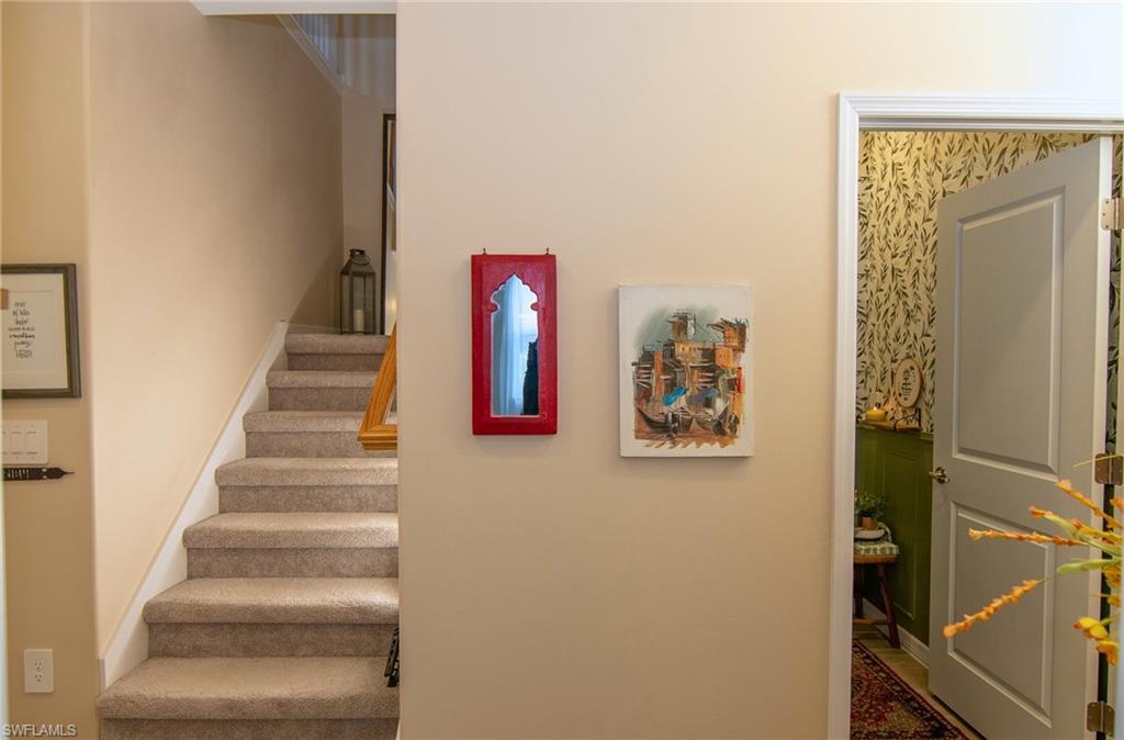 2433 Avocado LN photo 18