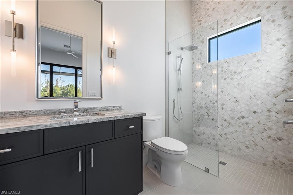 15850 Hampton View CT photo 35