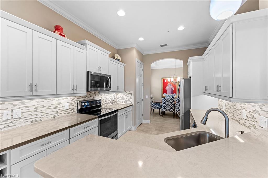 12041 Covent Garden CT 2202 photo 12