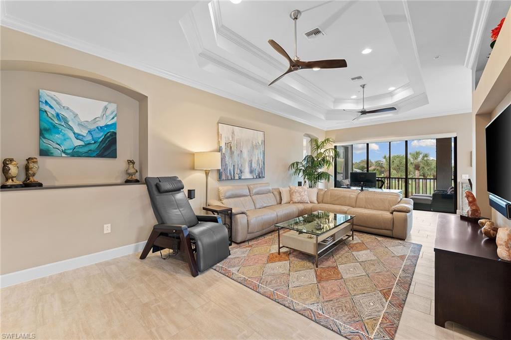12041 Covent Garden CT 2202 photo 7
