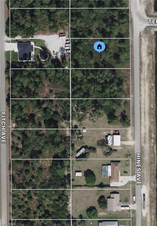 917 Hines AVE