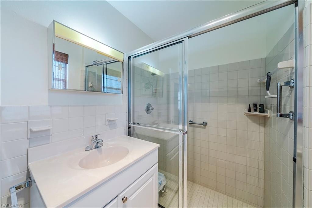 209 8th AVE S 209B photo 12