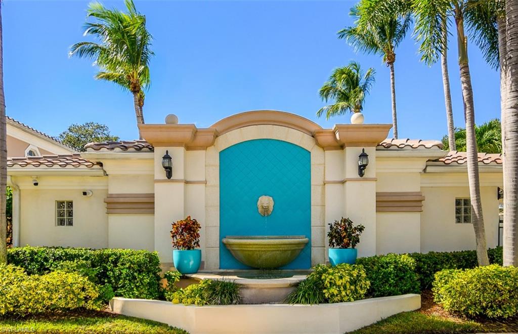 COMMUNITY CLUBHOUSE FOUNTAIN